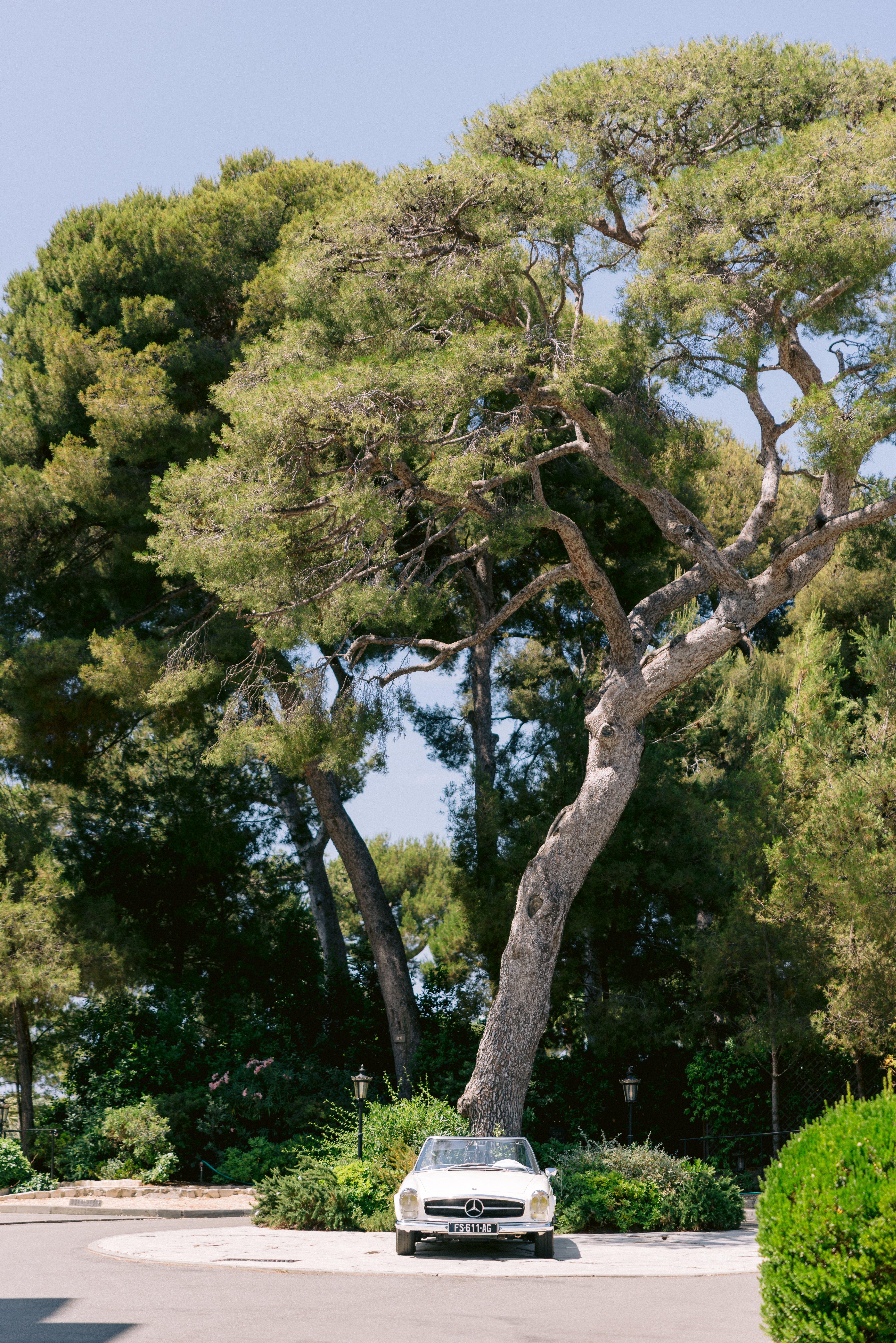 Classic Mercedes SL, Cap Ferrat